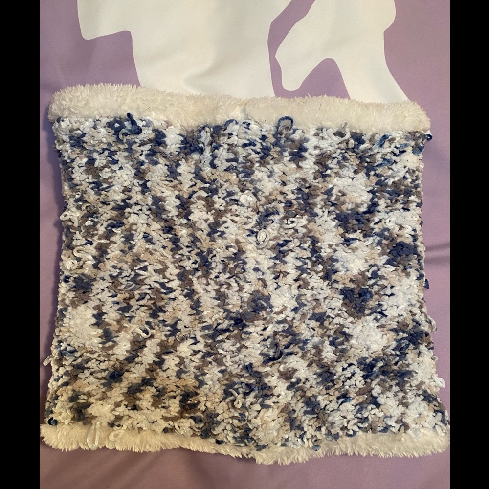 Sonoma pull on scarf.